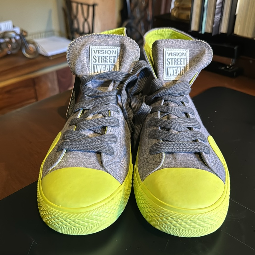 Vision “skateboard” sneakers size 9.5 - Picture 2 of 7